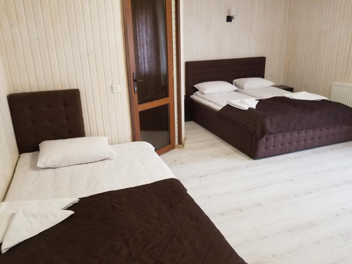 Guest House Mountain Bukovel Exterior photo