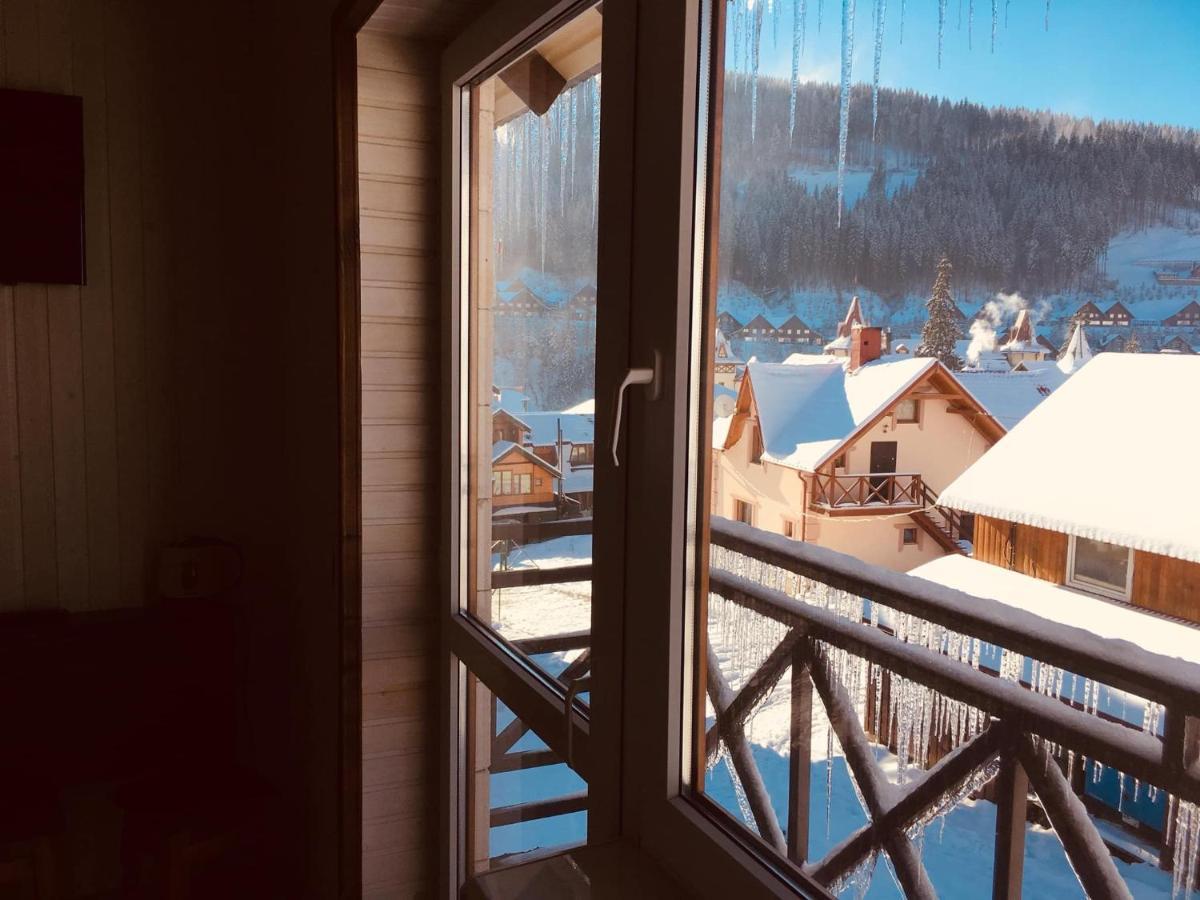 Guest House Mountain Bukovel Exterior photo
